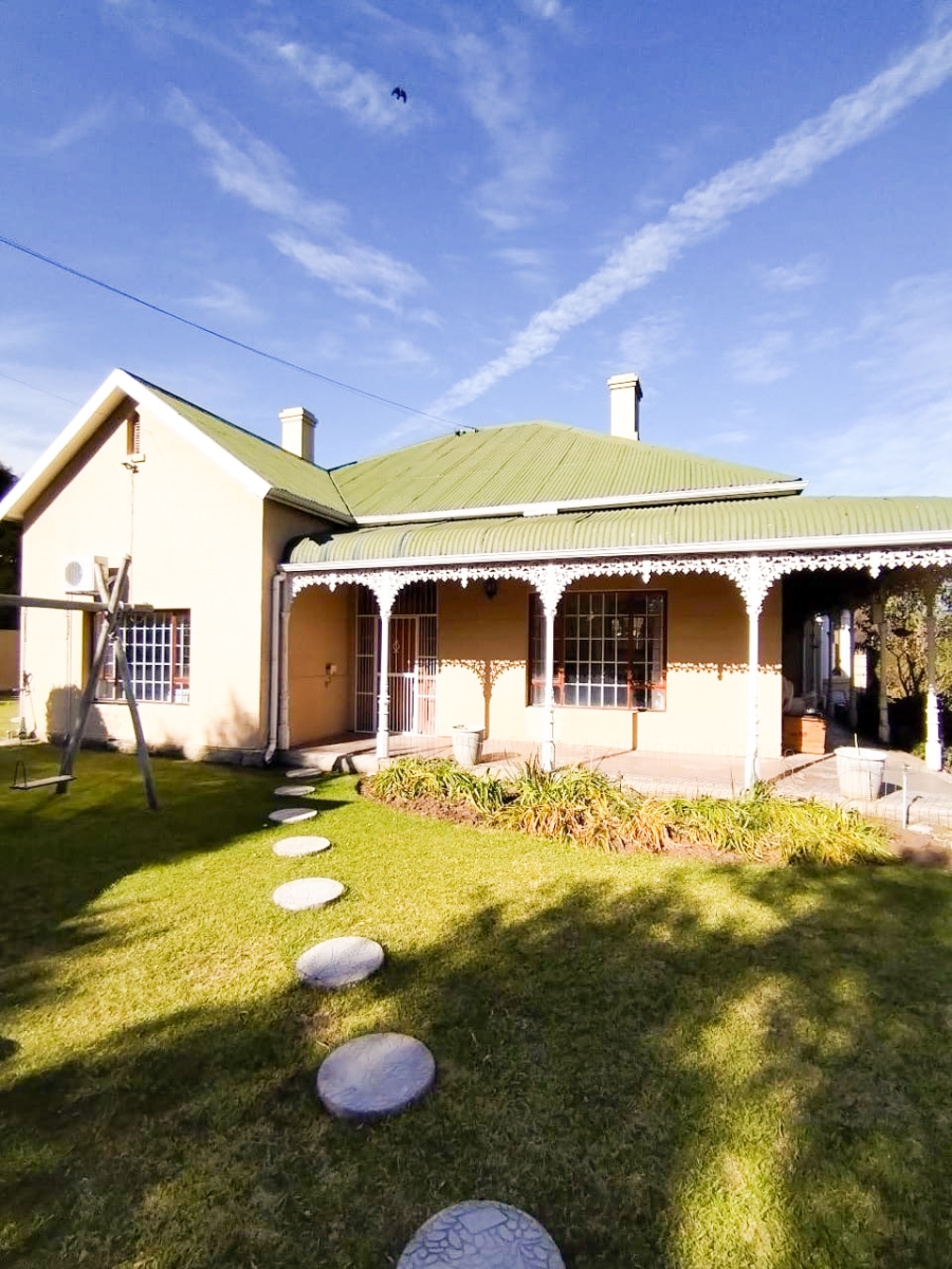 5 Bedroom Property for Sale in Top Town Eastern Cape